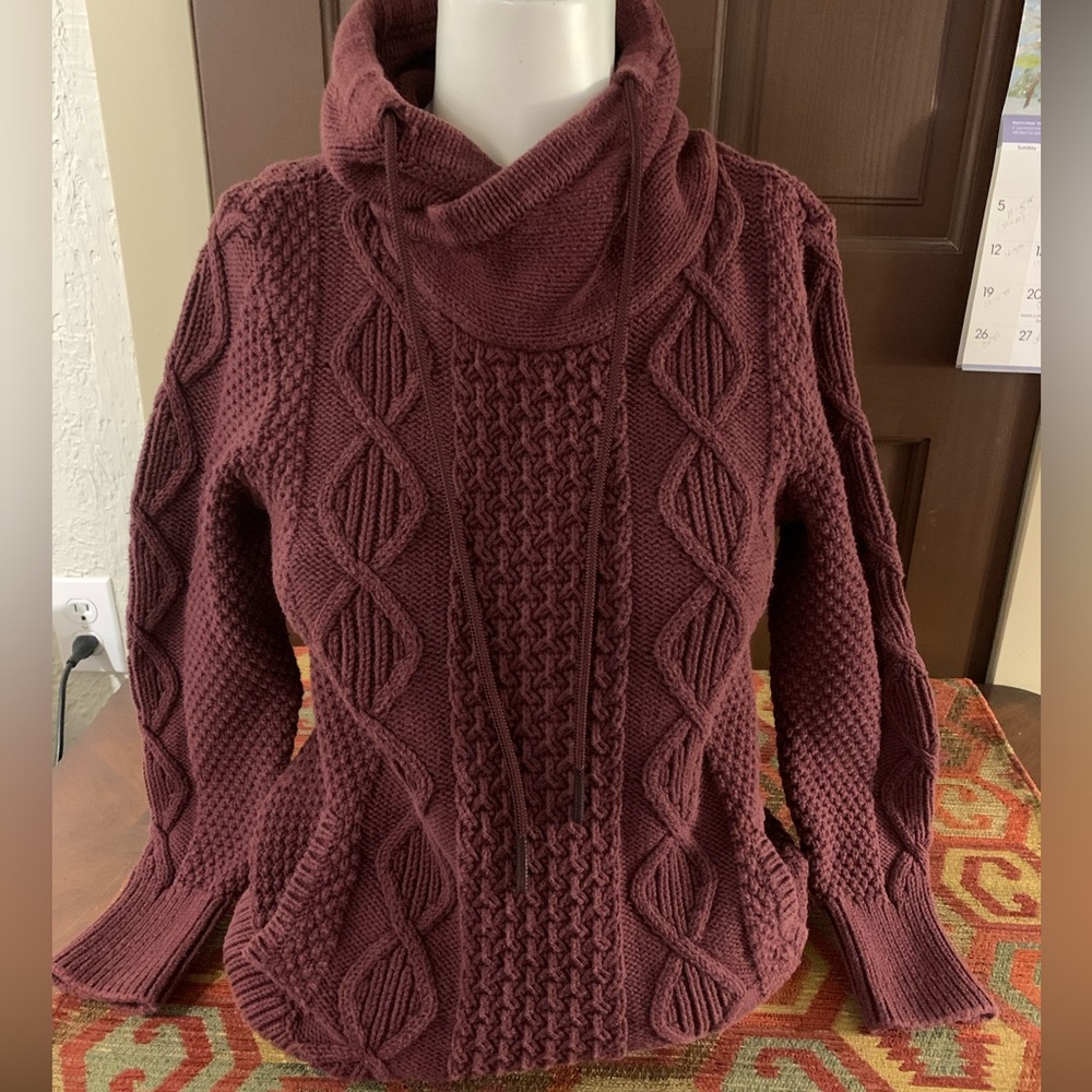 Womans cable knit hooded/cowl neck sweater.